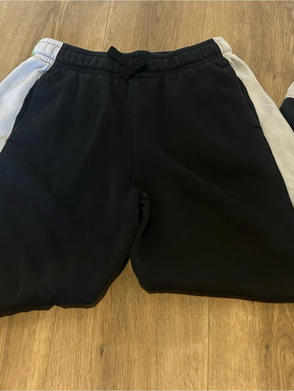 Nike Kids Black, Gray & Neon Green Colorblock Crewneck and Jogger Set